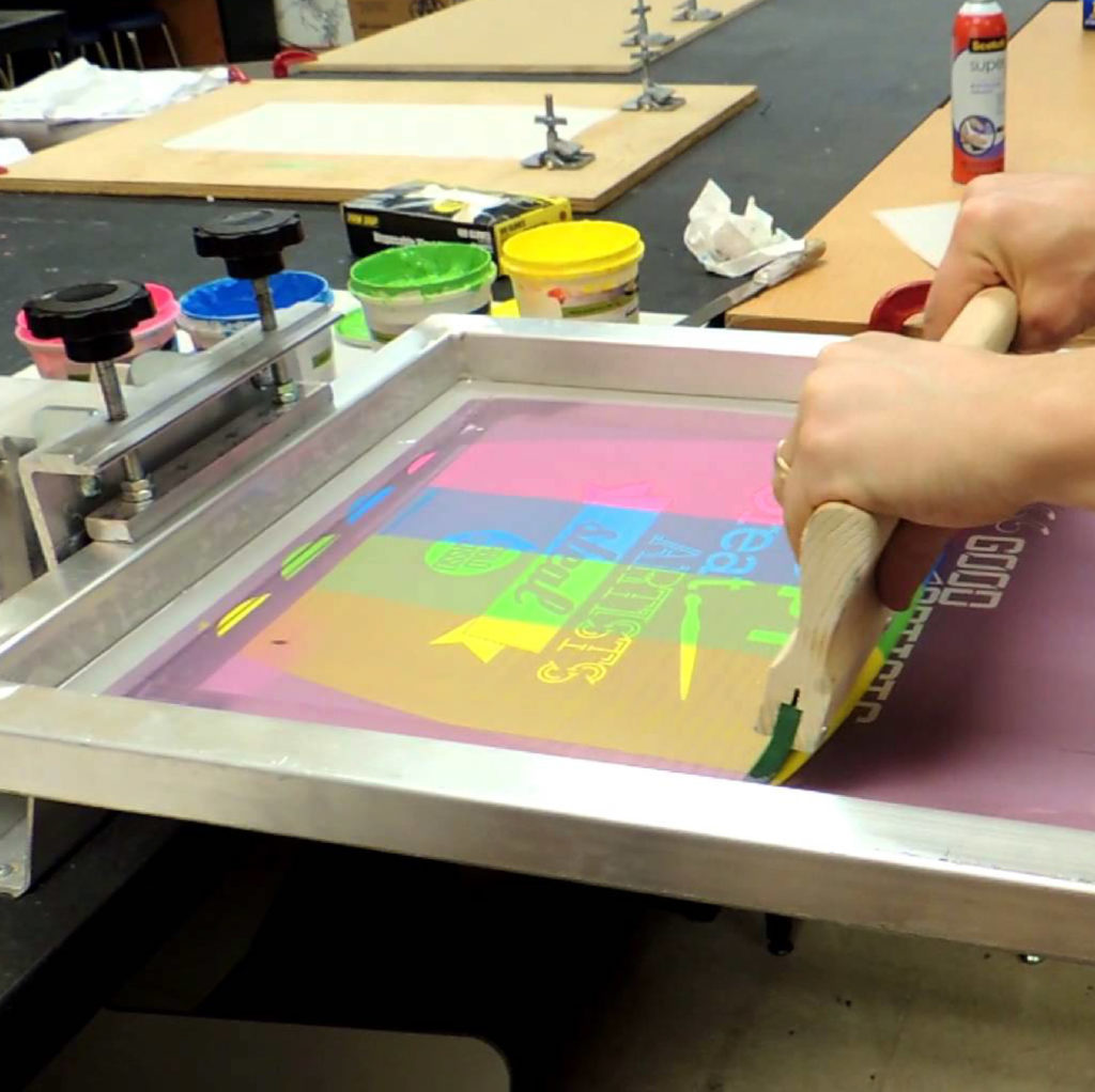 Screen Printer with multi color design